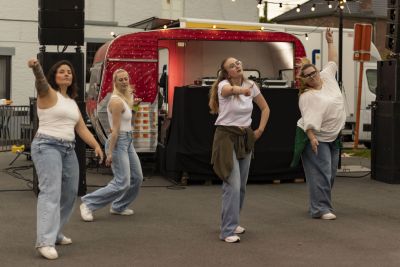 Dance Center - Galerie photo #1